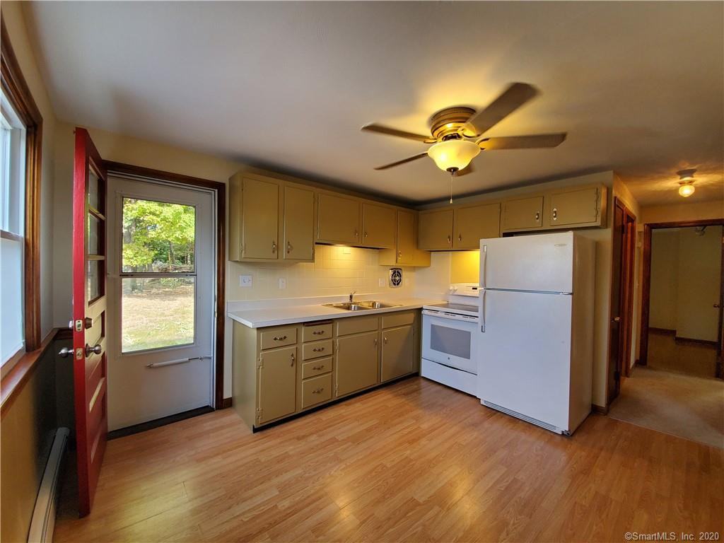 11 Union Pl - Photo 2 of 14