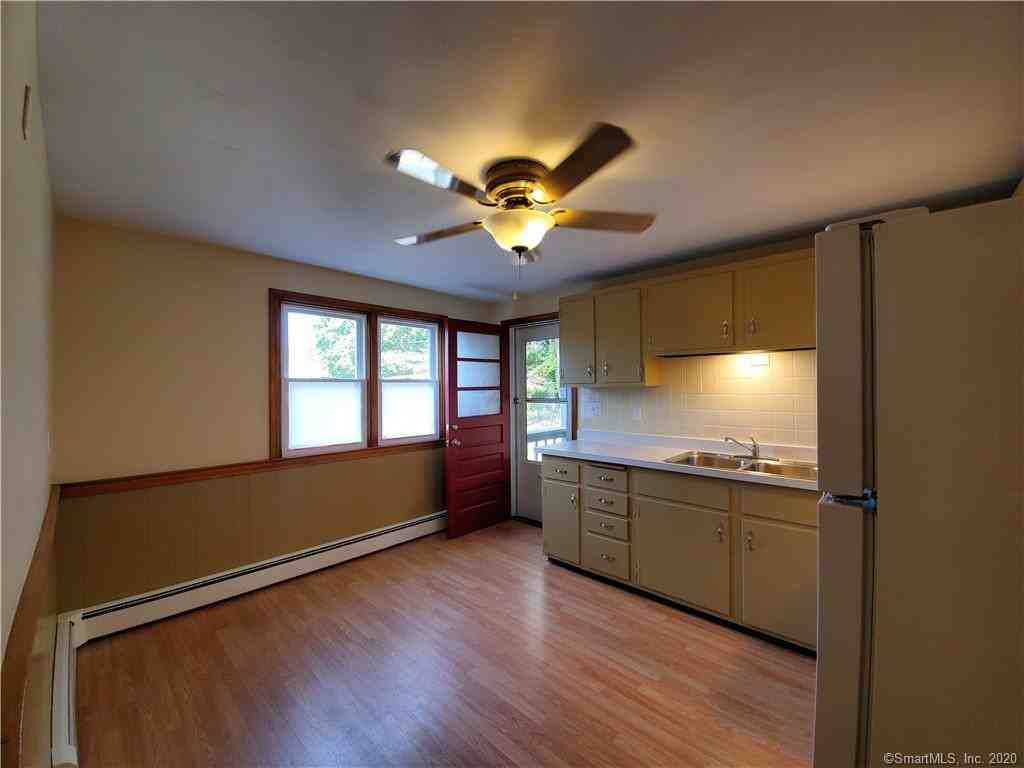 11 Union Pl - Photo 3 of 14