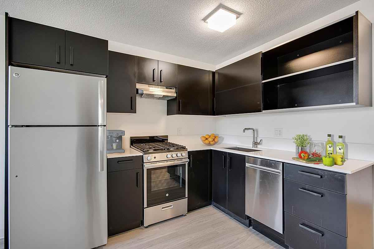 Kent Apartments - Photo 2 of 16