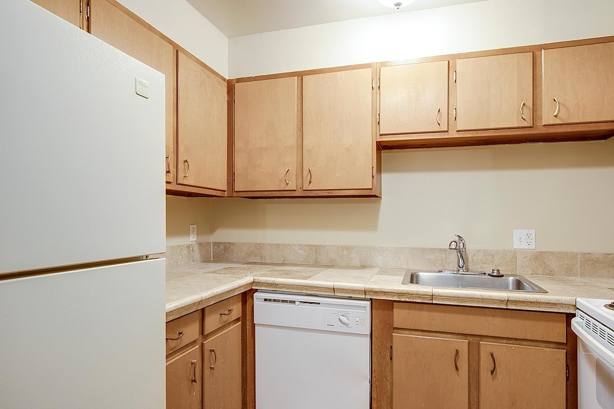 Country Club Gardens - Photo 2 of 21