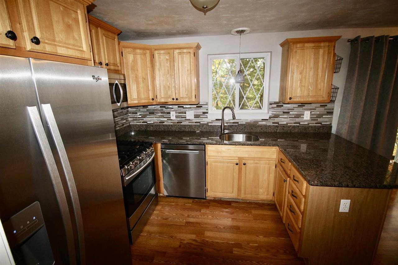 14 Burberry Ct - Photo 2 of 35