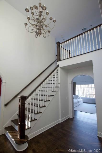 13 Long Wall Rd - Photo 2 of 24