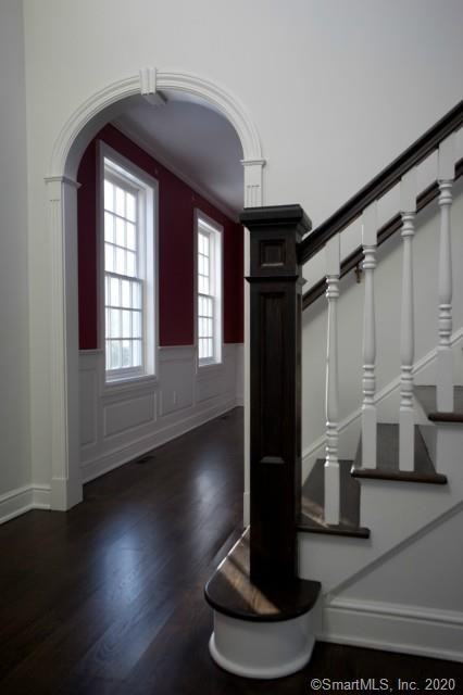 13 Long Wall Rd - Photo 3 of 24