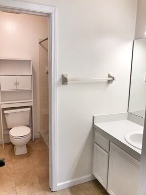 1864 Ontario Ct - Photo 2 of 13