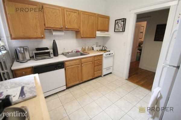 58 Selkirk Rd - Photo 2 of 19