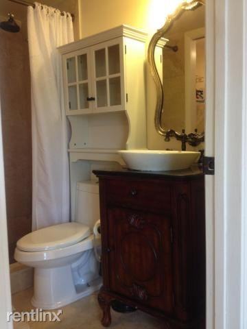 892 SW 9th St Cir - Photo 3 of 11