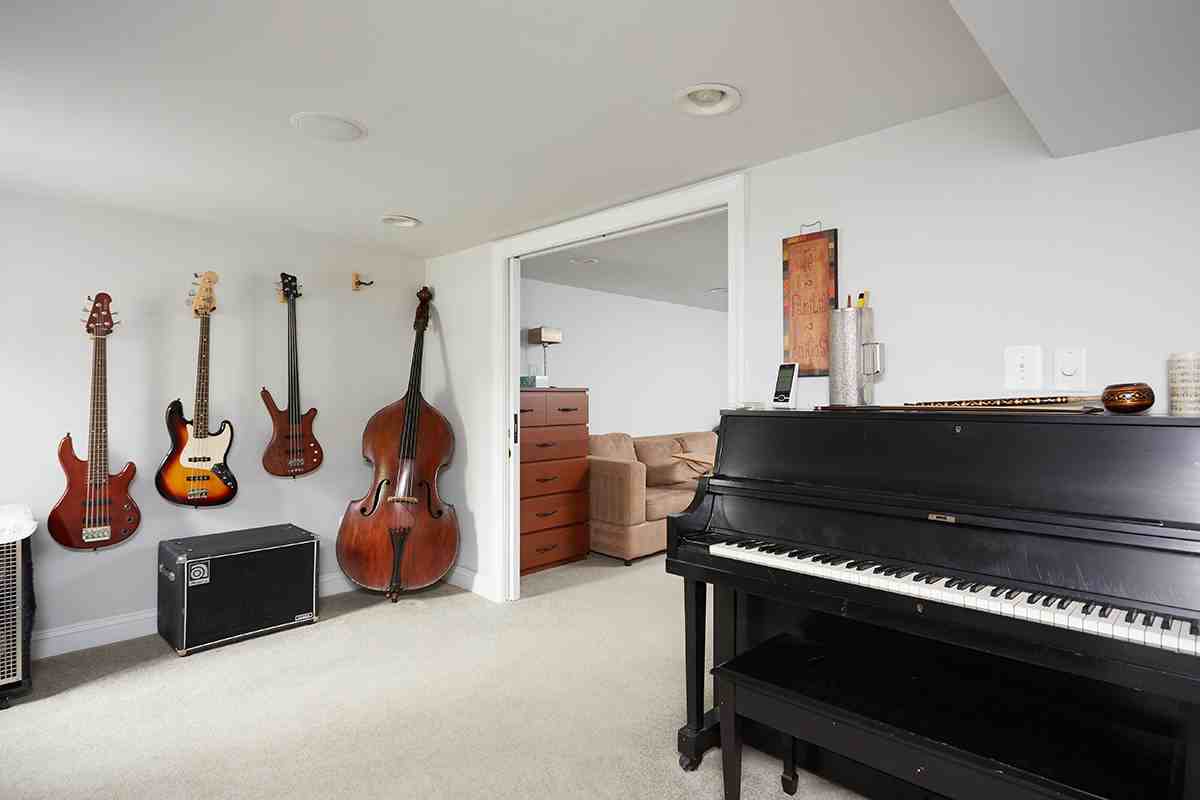 4518 14th Street Northwest #B - Photo 3 of 27