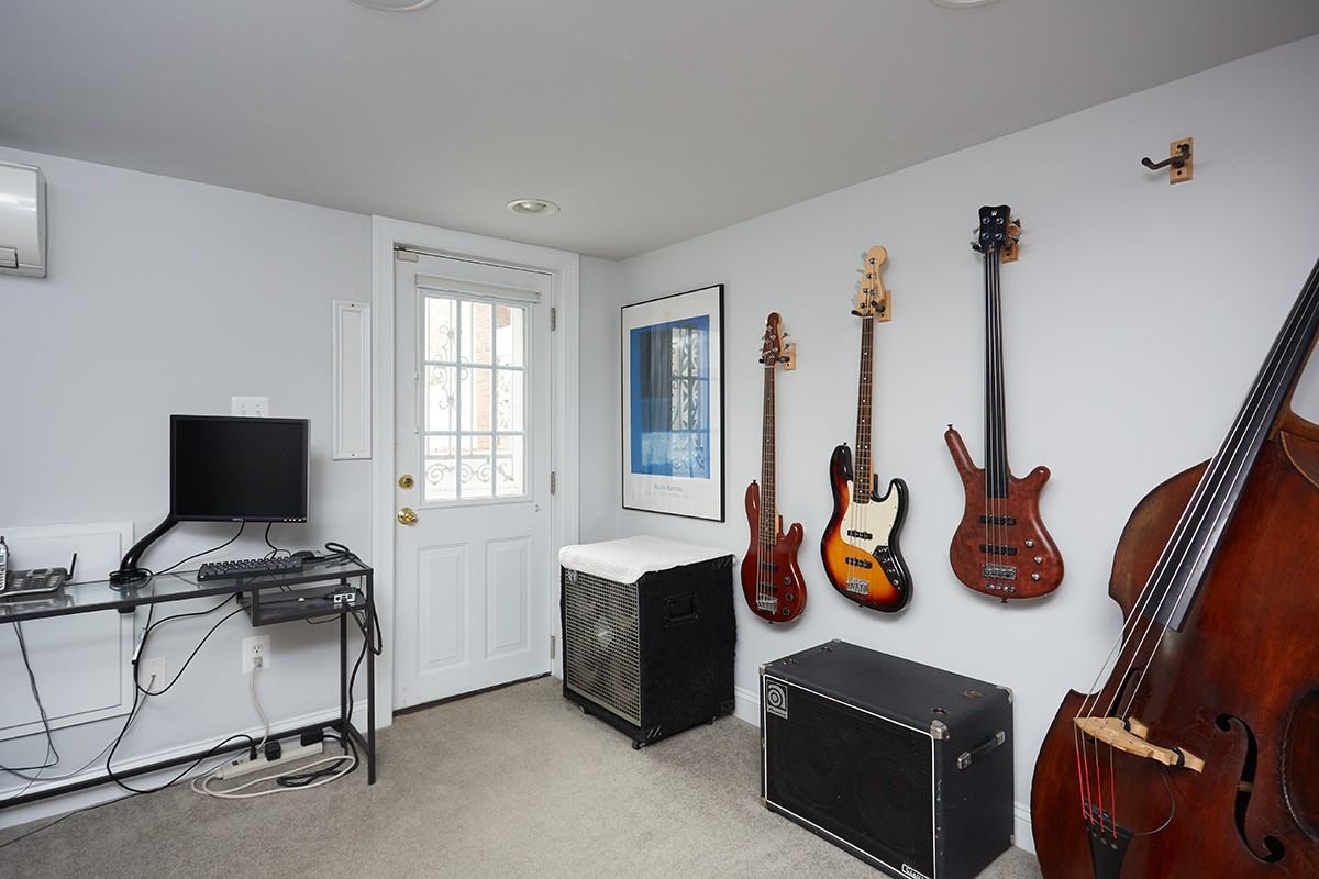 4518 14th Street Northwest #B - Photo 5 of 27