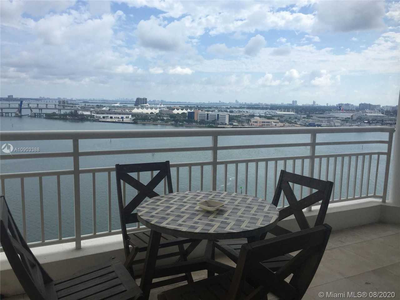 TWO TEQUESTA POINT CONDO - Photo 2 of 11