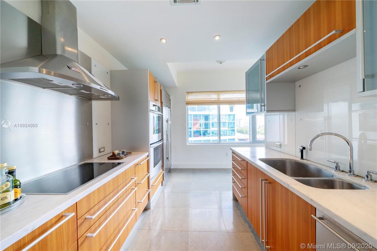 AQUA ALLISON - Photo 2 of 16