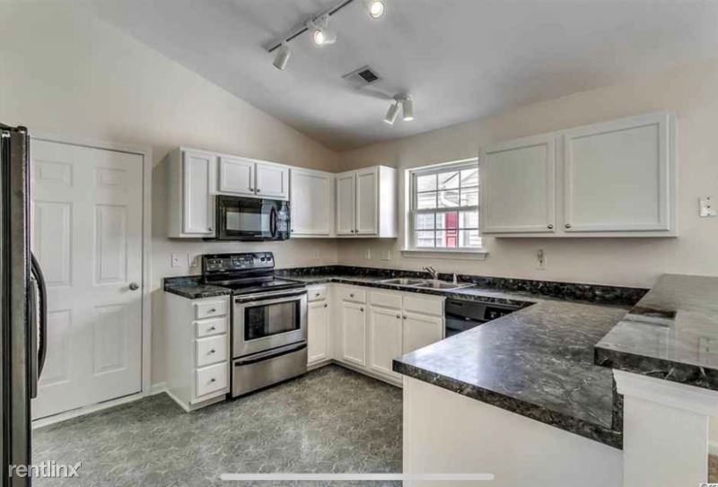 896 Silvercrest Dr - Photo 2 of 17