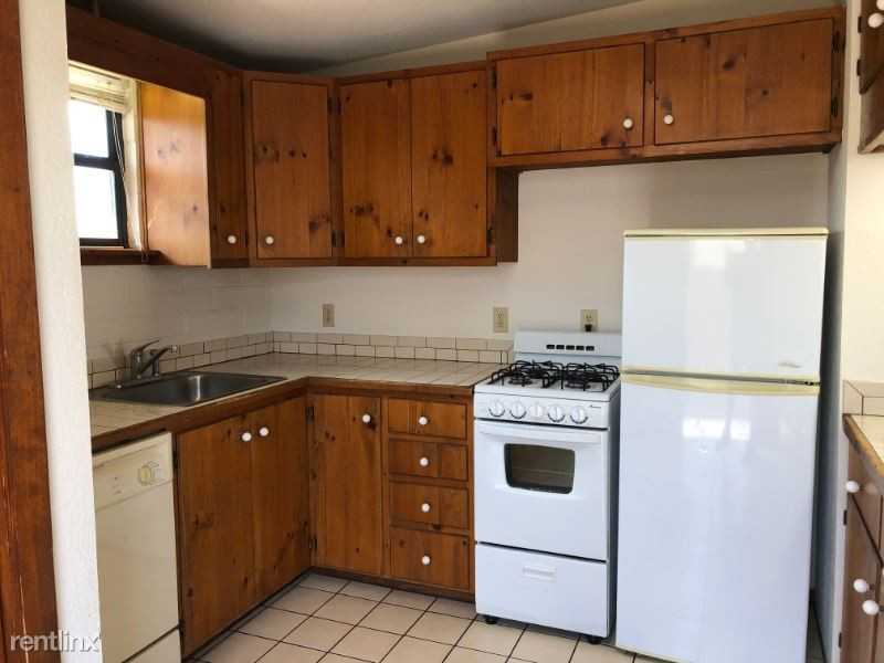 505 N 4th St - Photo 3 of 6