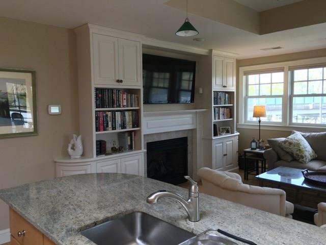 101 Main St - Photo 2 of 13