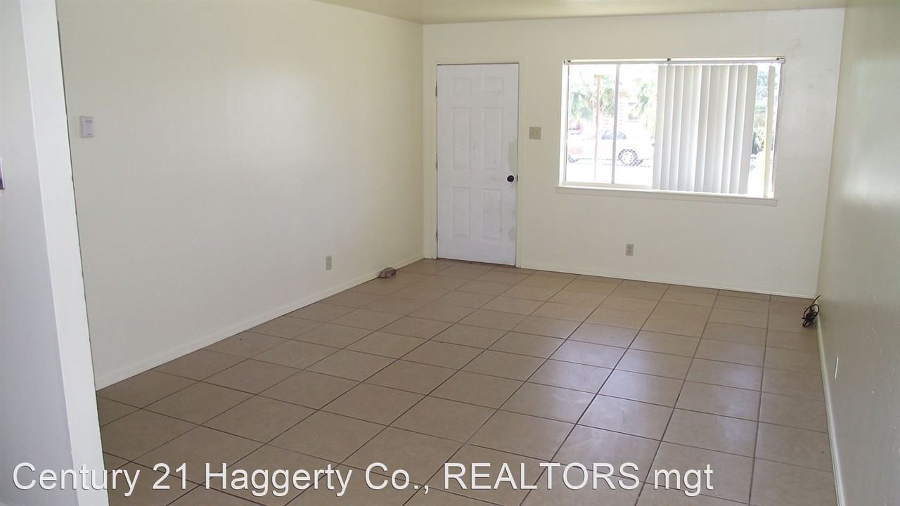 5741 Arrowhead Dr - Photo 2 of 9