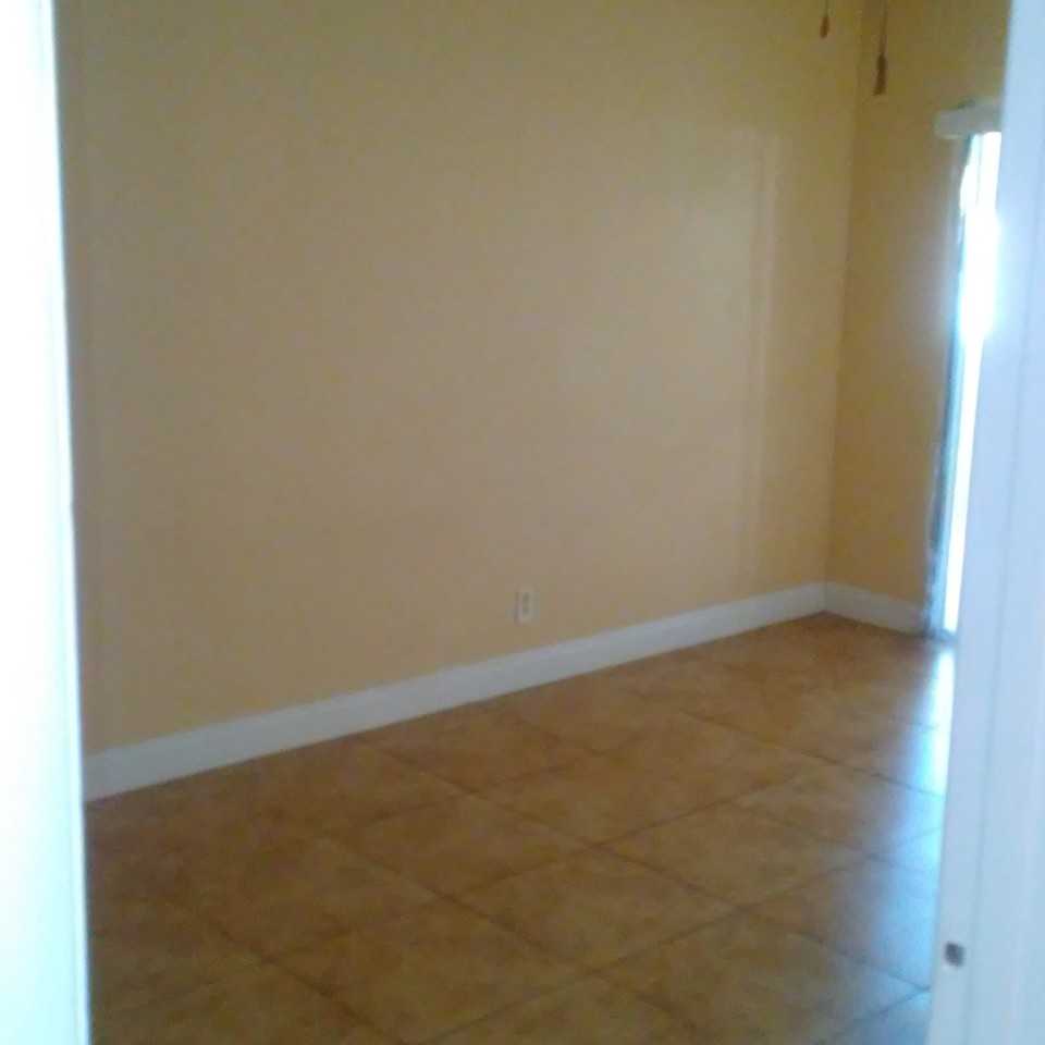 4879 Summerhill Rd - Photo 2 of 9