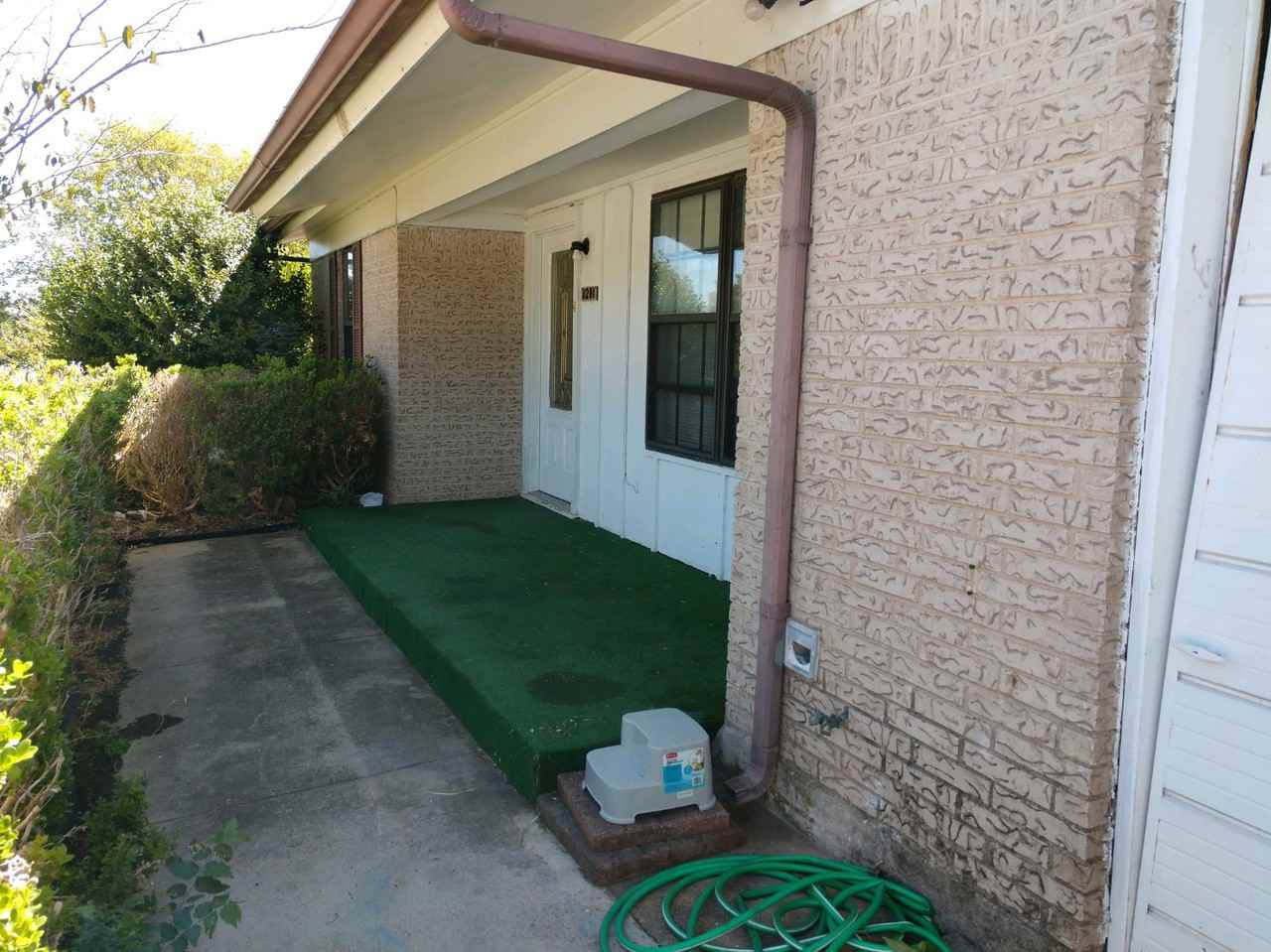 1201 Sublett Ave - Photo 2 of 10