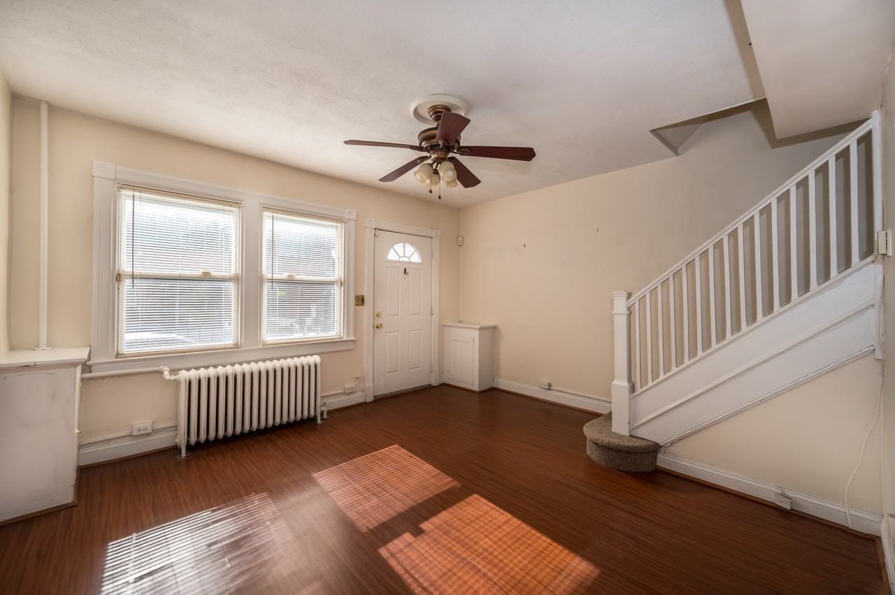 1159 3rd St Ne - Photo 3 of 22