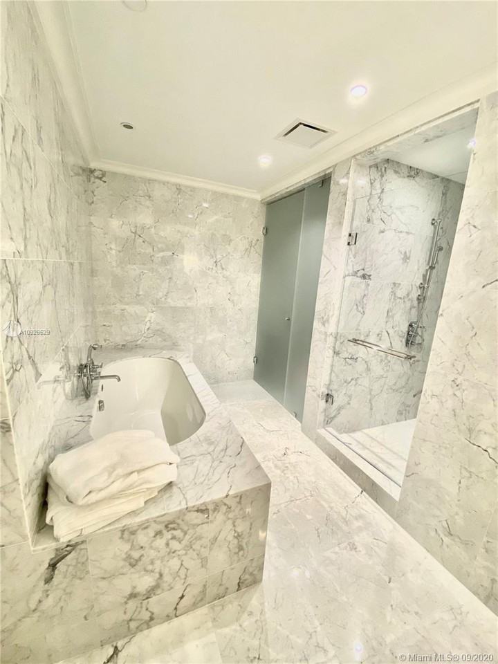 Ritz Carlton Sunny Isles - Photo 3 of 7