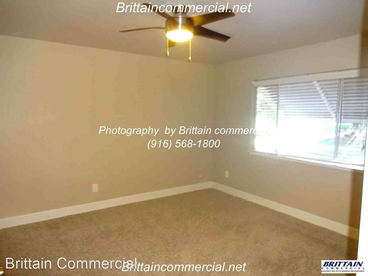 140 Oak Street - Photo 3 of 9