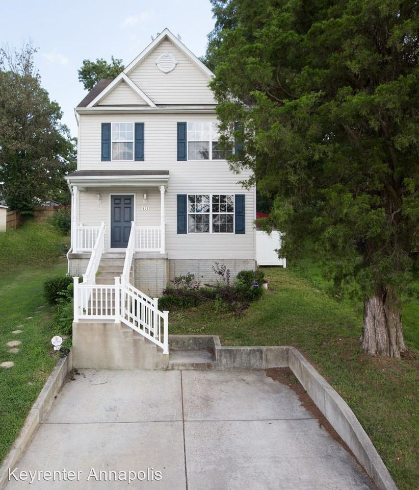 313 Berlin Ave - Photo 2 of 25