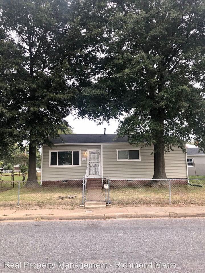 2706 Selden St - Photo 2 of 25