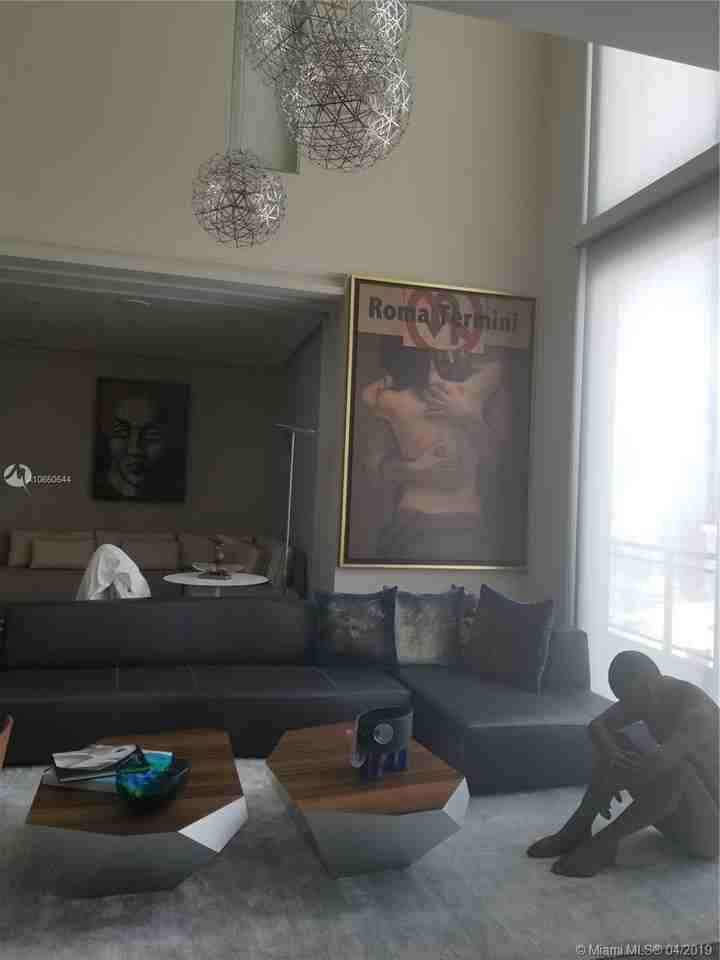 Mint Condo - Photo 2 of 12