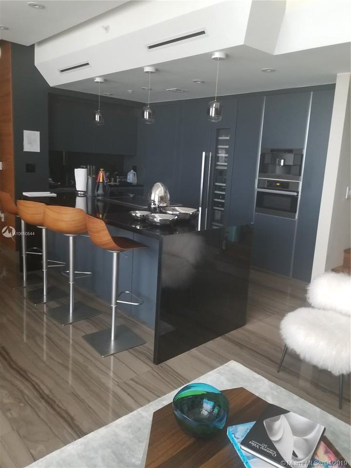 Mint Condo - Photo 3 of 12