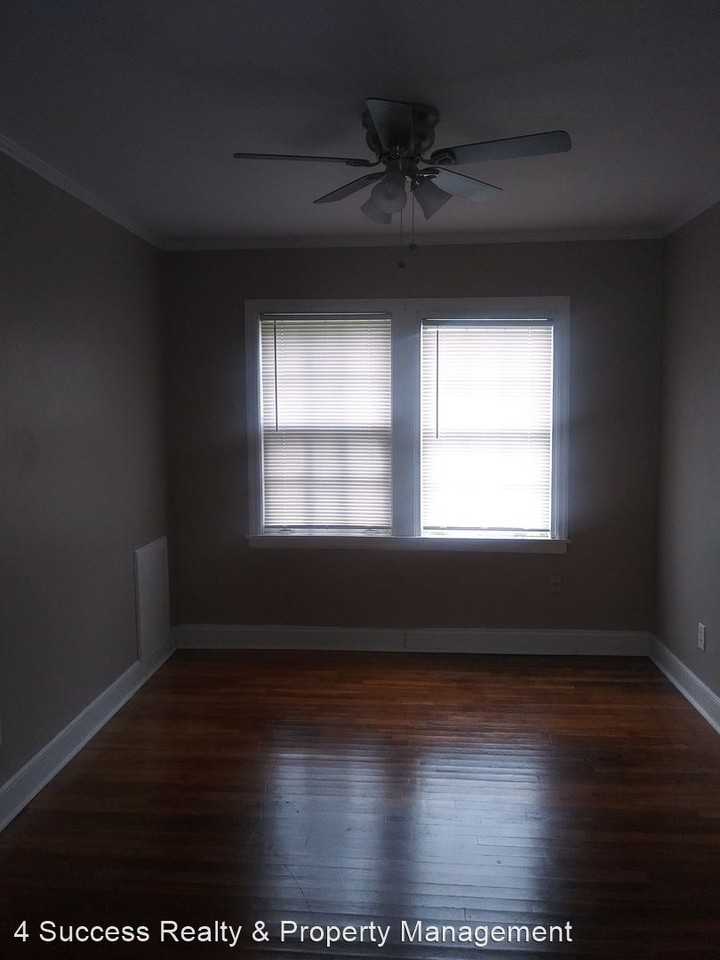 2066 Benton St - Photo 2 of 5