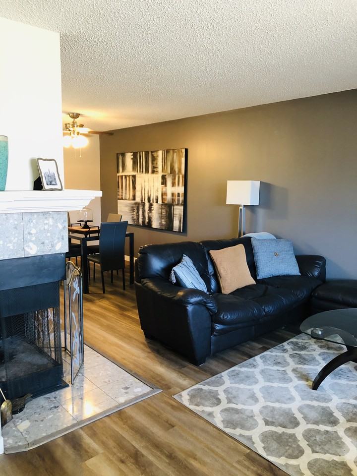 14535 27 St Nw - Photo 2 of 18