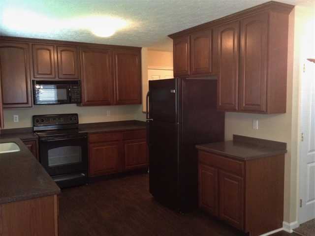 370 N Church Dr - Photo 3 of 11