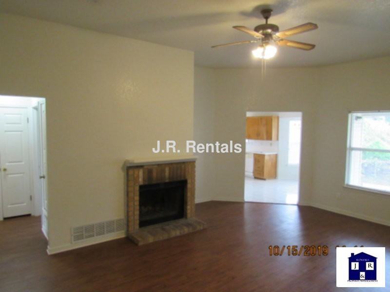 205 Pinto Dr - Photo 3 of 17
