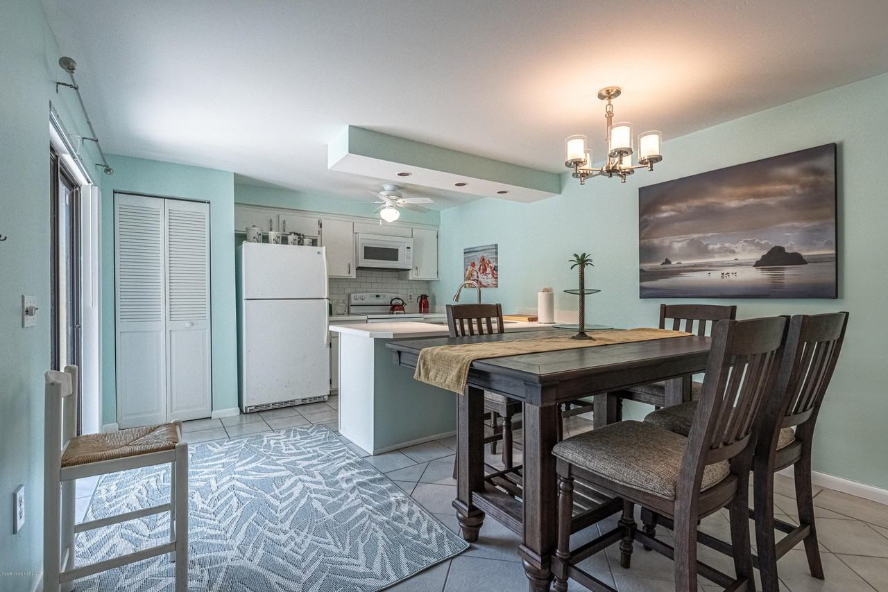 3257 River Villa Way - Photo 3 of 50