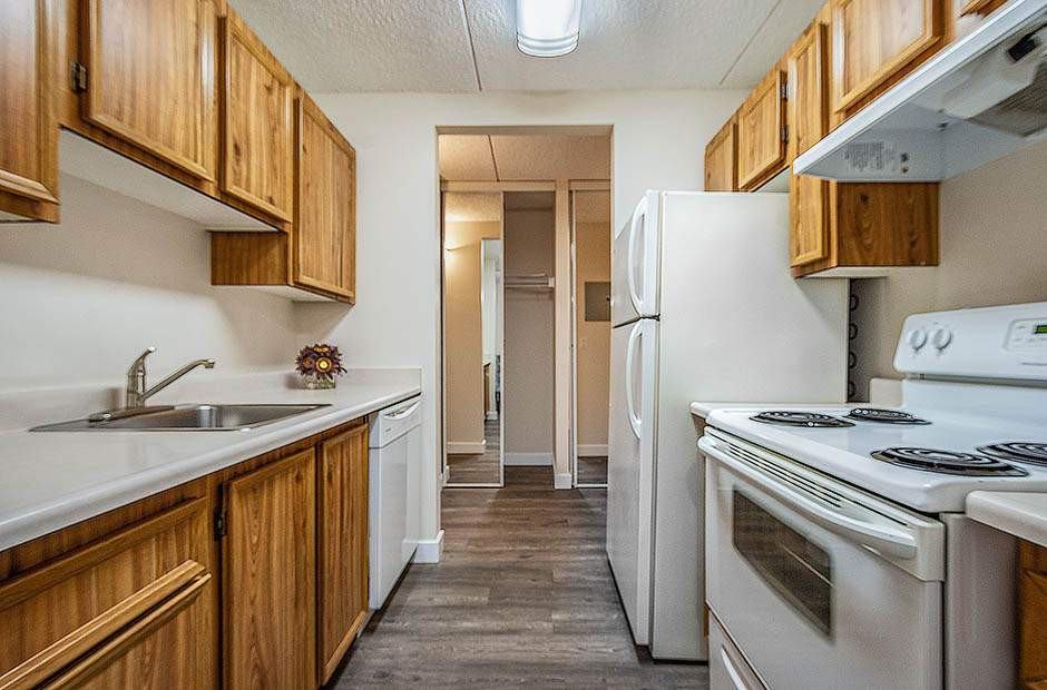 Rossdale House - Photo 3 of 23