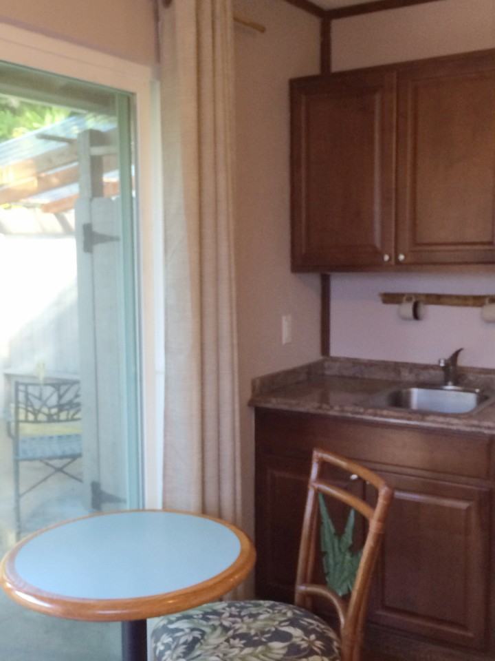 321 Hie St - Photo 2 of 10