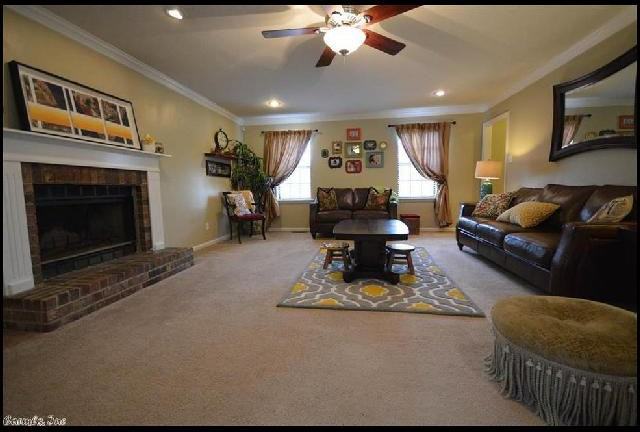 2105 Westport Loop - Photo 2 of 10