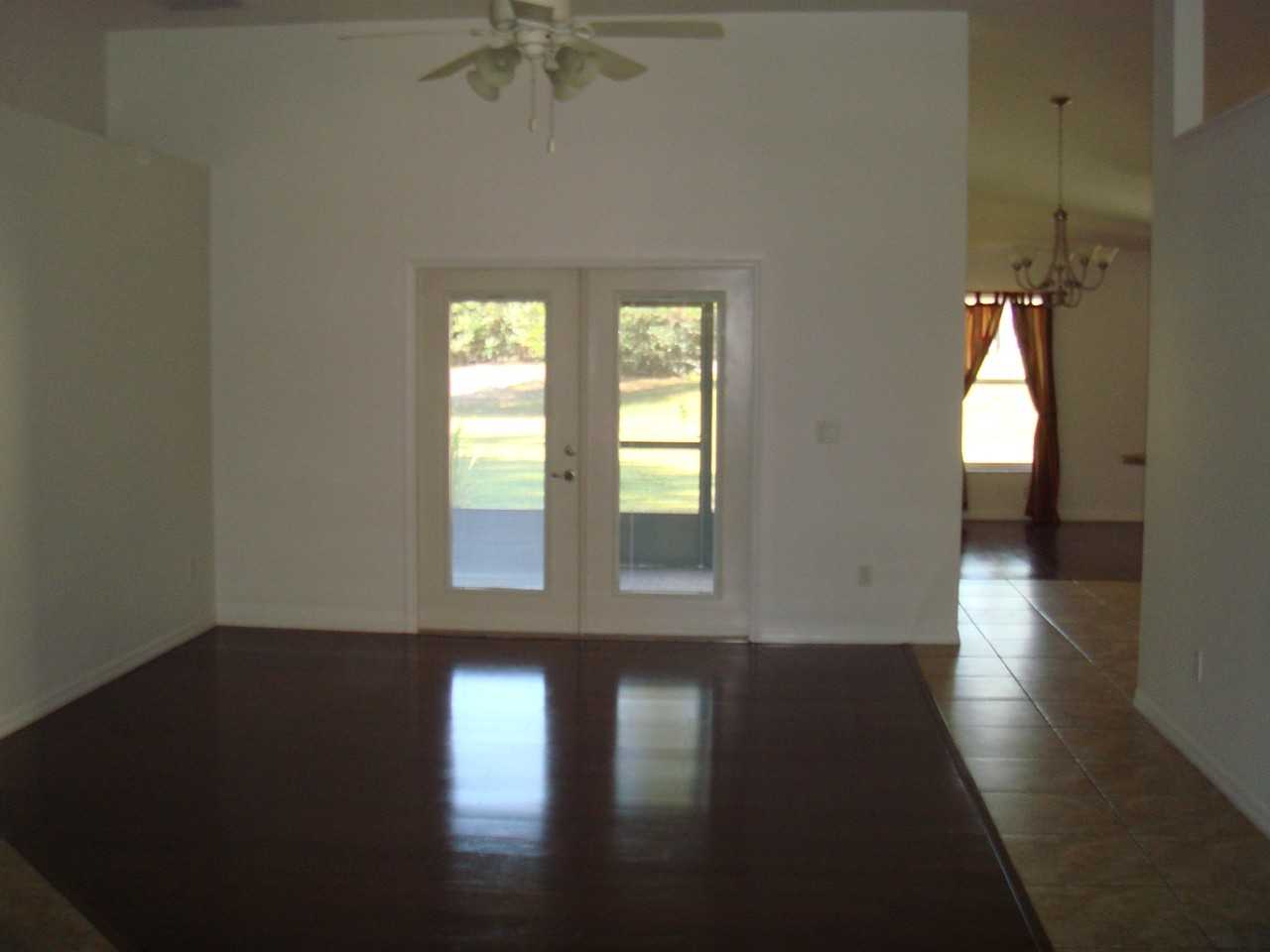 5836 NE 63rd St - Photo 2 of 16