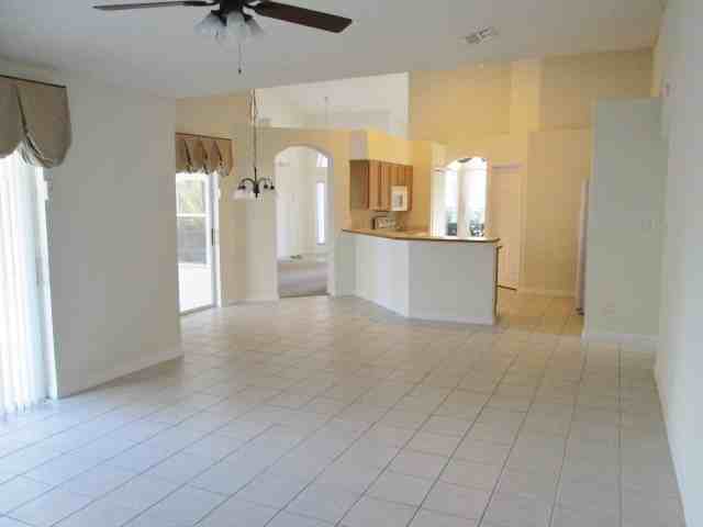 16145 Dogwood Hill St - Photo 2 of 13