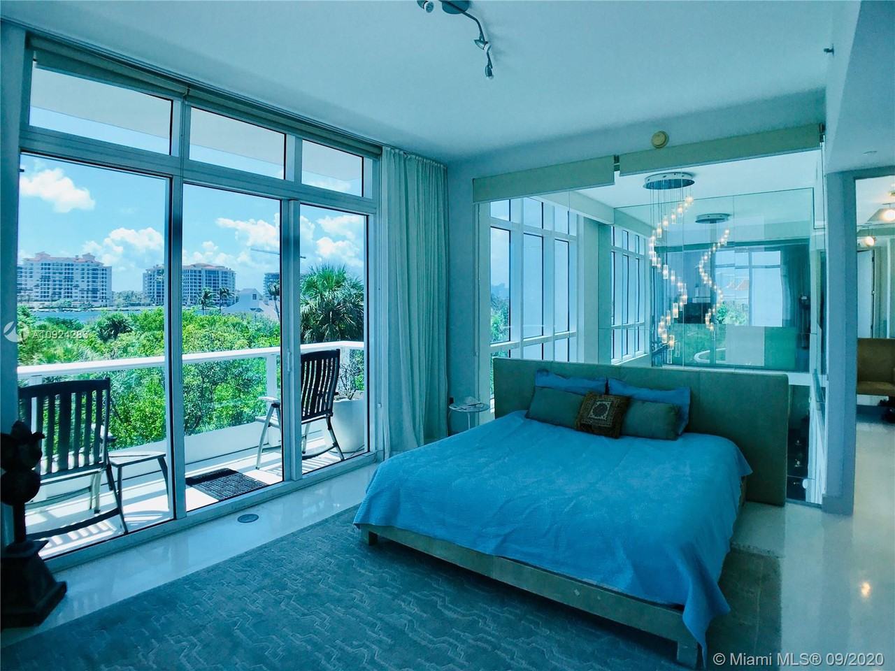 CONTINUUM ON SOUTH BEACH - Photo 3 of 15