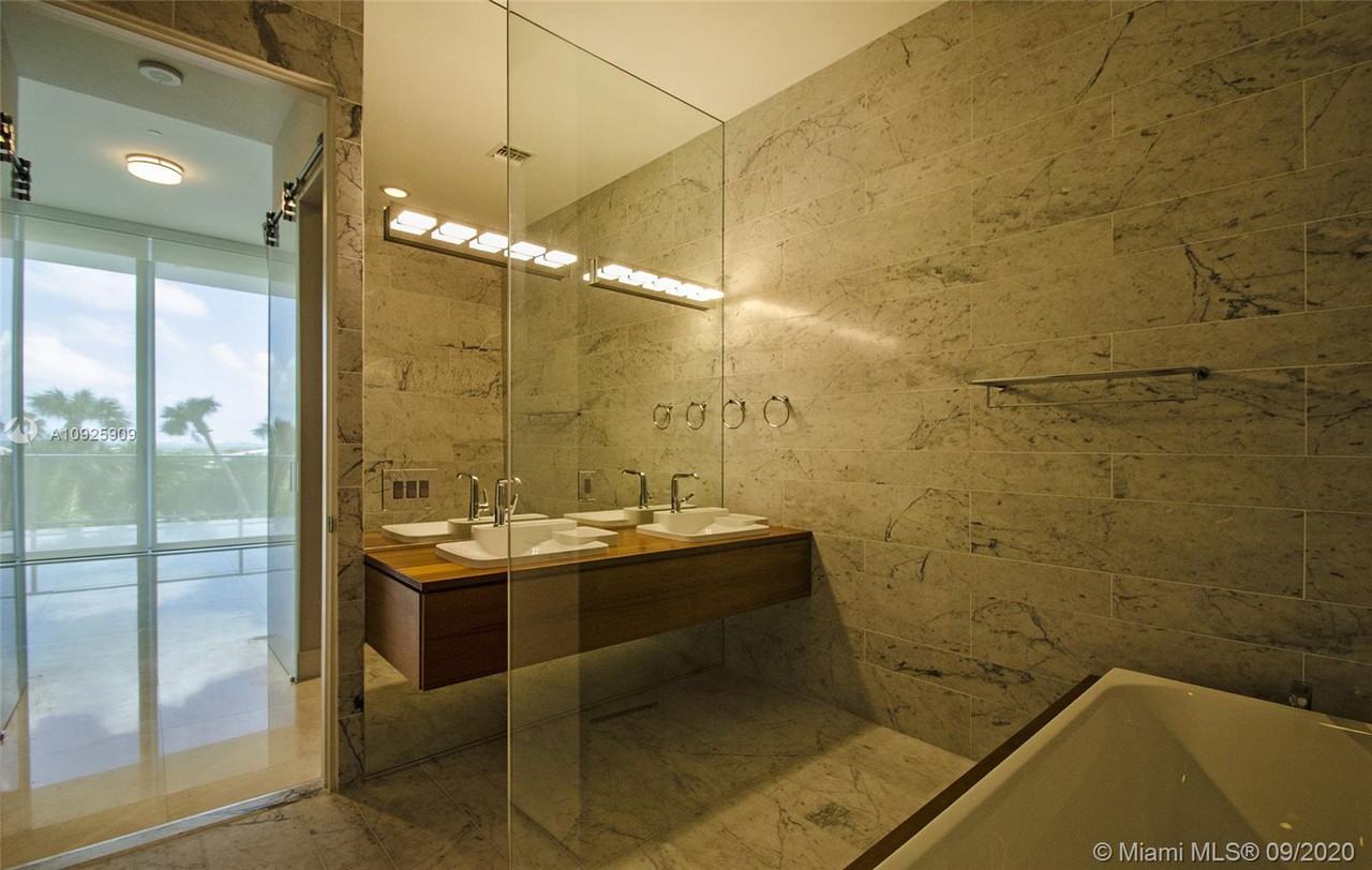 Grove at Grand Bay - Photo 3 of 14