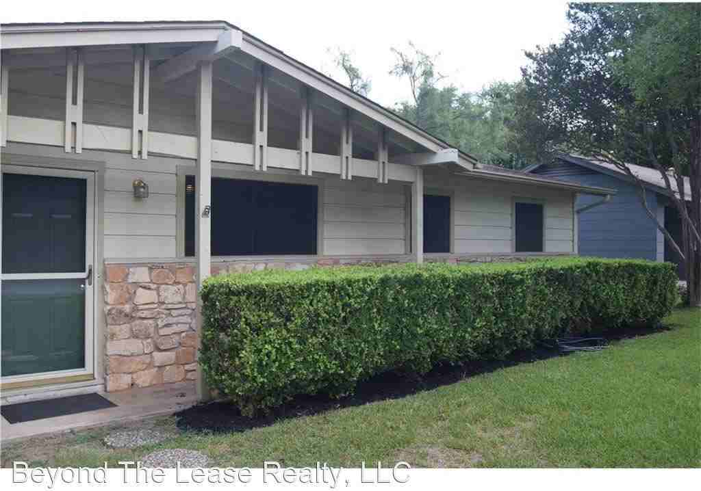 7611 Eastcrest Dr - Photo 3 of 21