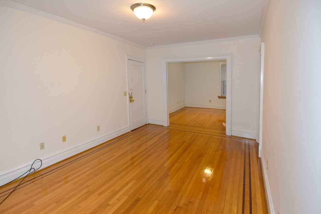 47 South Lake Avenue #4 - Photo 3 of 15