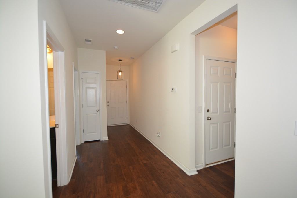 368 Southwilde Way - Photo 3 of 20