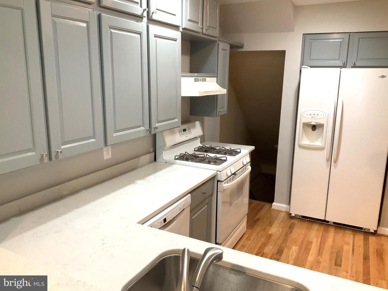 2125 Hawthorne Rd - Photo 3 of 33