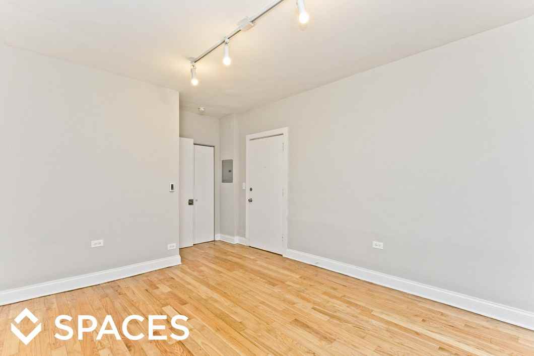 1210 West Granville - Photo 3 of 19