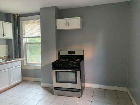 100 South Monastery Avenue - Photo 3 of 16