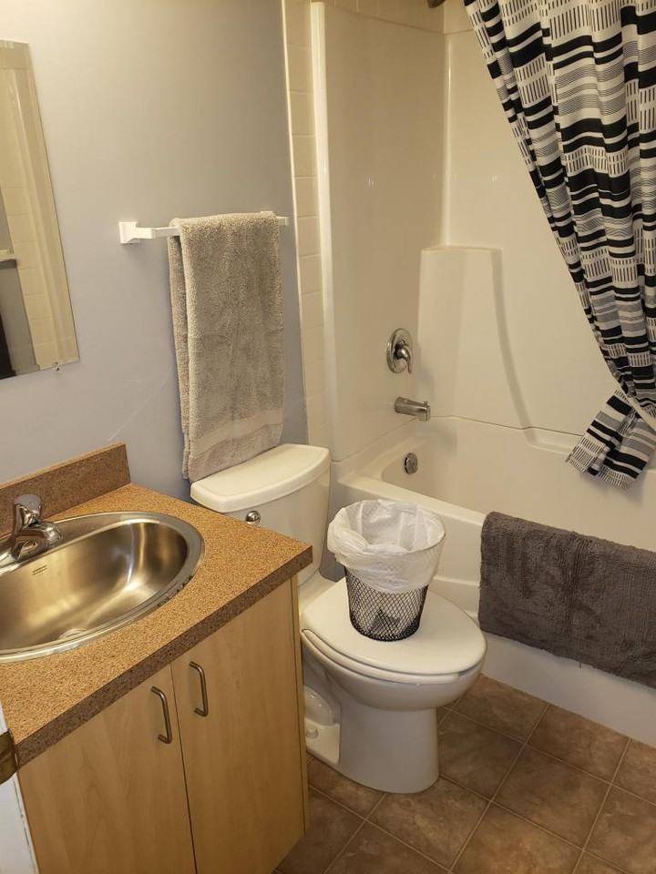 10609 102st - Photo 3 of 19