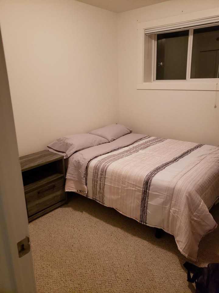 9306 93st - Photo 3 of 9