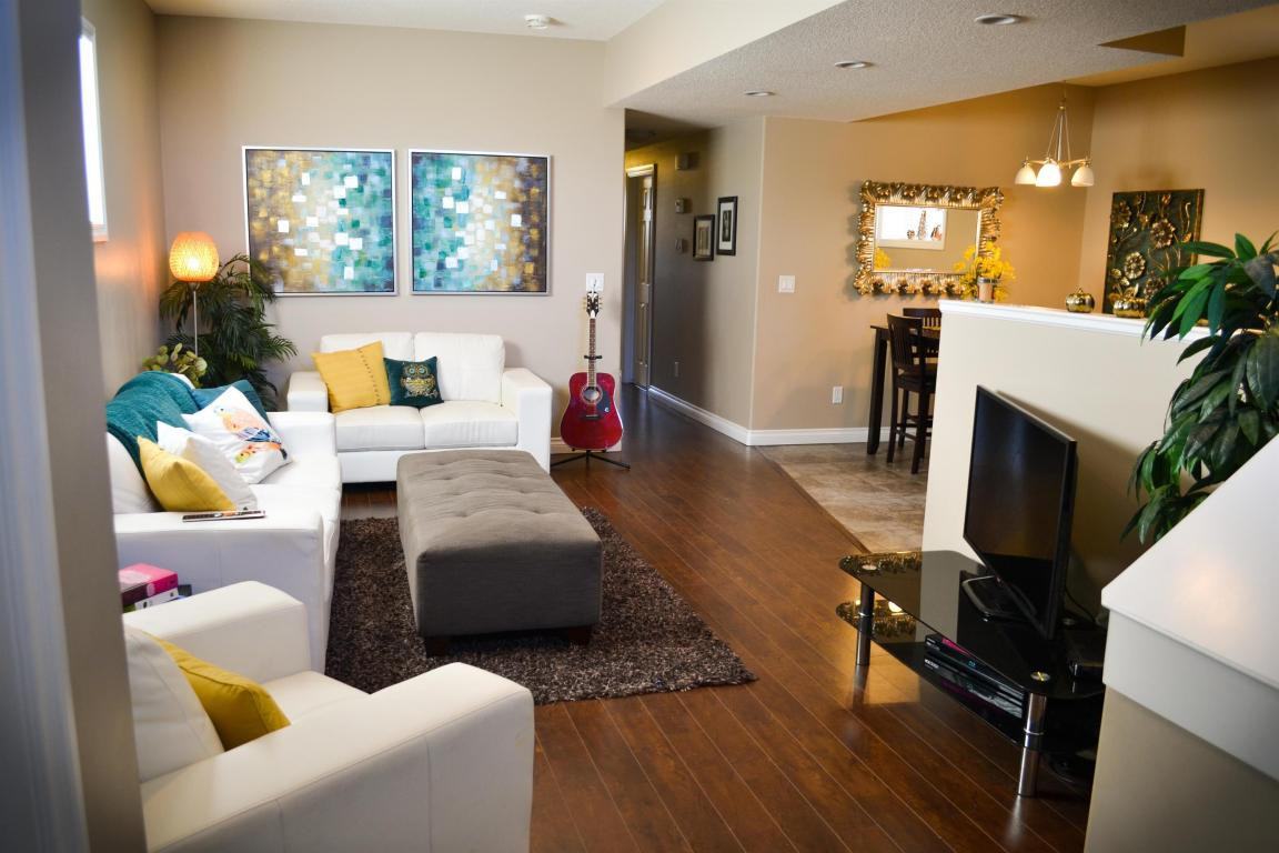 11537 76 Avenue - Photo 3 of 6