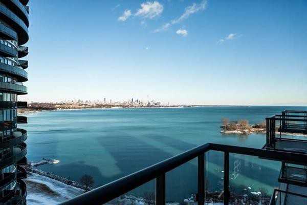 39 Annie Craig Drive #PH12