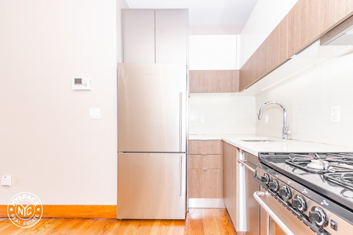 865 Willoughby Ave #5A